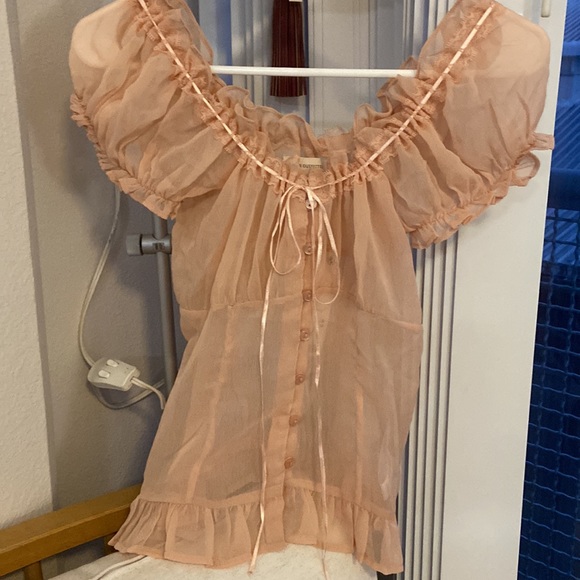 Urban outfitters sheer peach top. - Picture 5 of 8